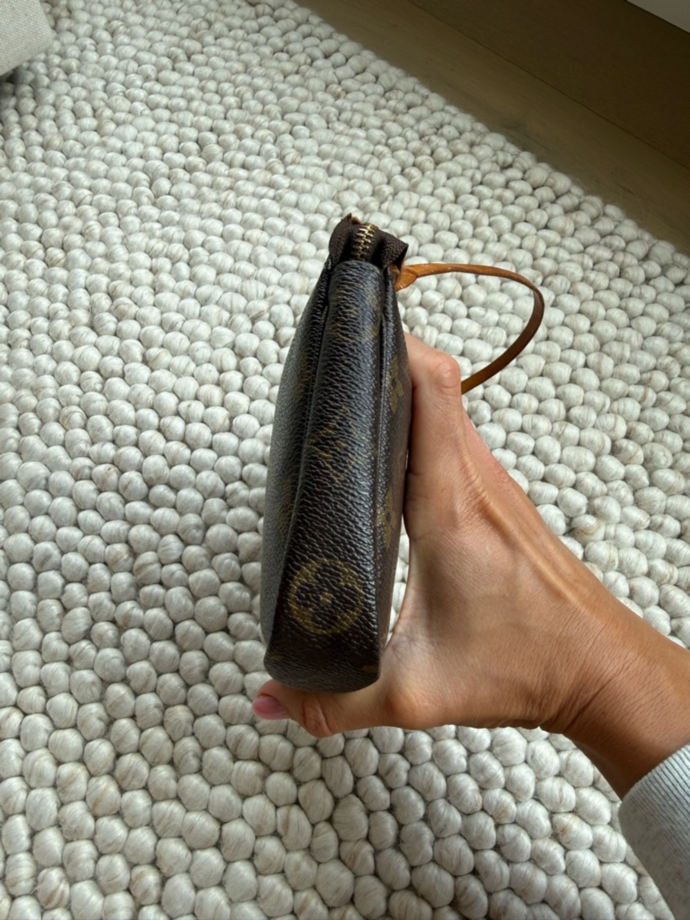 Louis Vuitton Monogram Pochette Accessories Shoulder Bag - Picture 6 of 17